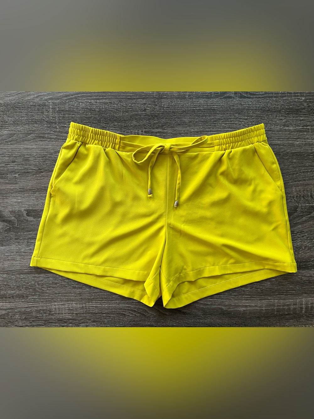 New York & Company Neon Yellow Green High-Waist Drawstring Dress Shorts | Size L